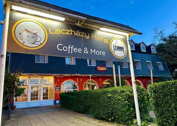 M1 Laczhazy Coffee & Hotel